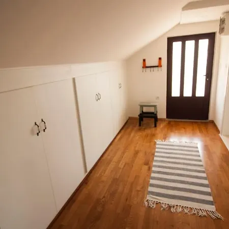 Penthouse Studio *