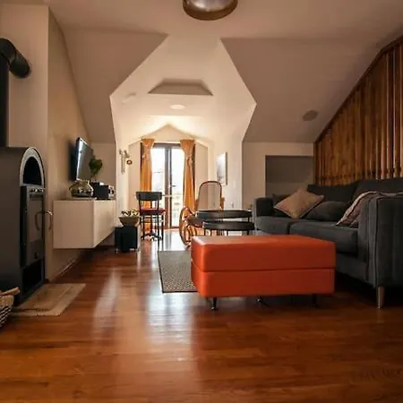 Penthouse Studio *